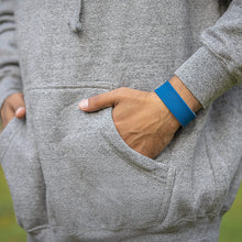 Load image into Gallery viewer, Ultra Strength Sports Magnetic Bracelet (Navy)