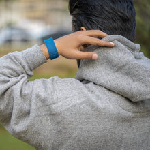 Load image into Gallery viewer, Ultra Strength Sports Magnetic Bracelet (Navy)