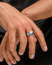 Load image into Gallery viewer, Magnetic Therapy Ring (Polished Silver)