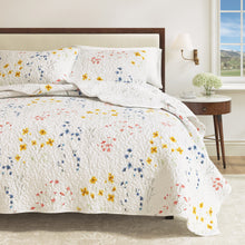 Load image into Gallery viewer, Wildflower Floral Quilt Set - Marianne Collection