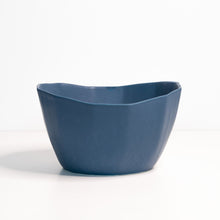 Load image into Gallery viewer, Medium Porcelain Nesting Bowl