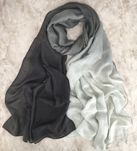 Load image into Gallery viewer, Modal Gradient Soft Hijab | Color Transition Hijab with Natural Flow (MH162)