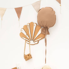 Load image into Gallery viewer, Sea Shell Wall Hanger for Nursery