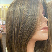 Load image into Gallery viewer, NICE MOVE - Wig by Raquel Welch