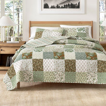 Load image into Gallery viewer, Floral Patchwork Quilt Set - Damia Collection