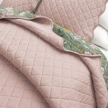 Load image into Gallery viewer, Floral Print &amp; Scalloped Cotton Quilt Set - Gwen Collection