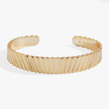 Load image into Gallery viewer, Palm Textured Cuff