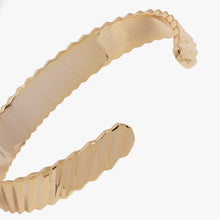 Load image into Gallery viewer, Palm Textured Cuff