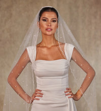 Load image into Gallery viewer, Pearl Wedding Veil, Cathedral Veil- D238