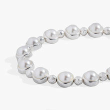 Load image into Gallery viewer, Pearl Bolo Beaded Bracelet
