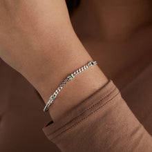 Load image into Gallery viewer, August Birthstone Peridot Curb Chain Bracelet