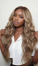 Load image into Gallery viewer, Honey Blonde Balayage Wave Wig