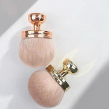 Load image into Gallery viewer, Portable Multi-Use Mushroom Head Powder &amp; Blush Brush (MMU040)