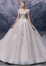Load image into Gallery viewer, Latest Wedding Dress EDW101