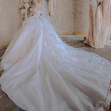 Load image into Gallery viewer, Luxury Elegant Wedding Dress with Sequined Beads
