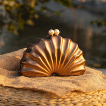 Load image into Gallery viewer, Shell Acrylic Clutch Evening Bag (MAC300)
