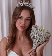 Load image into Gallery viewer, Elegant Hand Bouquet, Wedding Bouquet