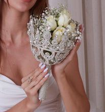 Load image into Gallery viewer, Proposal Flower Holder, Bridal Bouquet Holder