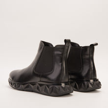Load image into Gallery viewer, The Apex Black Leather Men Chelsea Boot