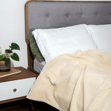 Load image into Gallery viewer, Herringbone Cotton Blanket