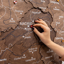 Load image into Gallery viewer, Spain Flag Pins