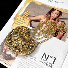 Load image into Gallery viewer, Sparkling Heart-Shaped Crossbody Bag Everyday Glam Diamond-Studded Mini Purse (MAC279)