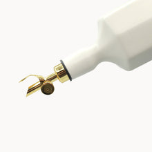 Load image into Gallery viewer, Spout - Self Closing Gold