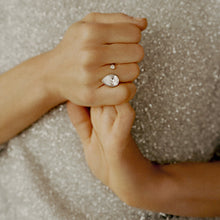Load image into Gallery viewer, Teardrop Crystal Ring