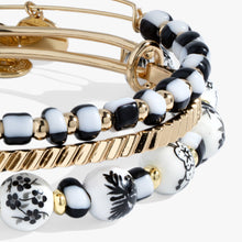 Load image into Gallery viewer, Toile Beaded Bangle Set of 3