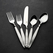 Load image into Gallery viewer, Twisted Urban Flatware, 5-Pc. Place Setting