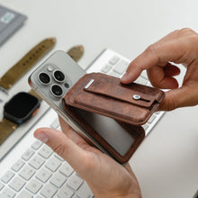 Load image into Gallery viewer, Magnetic Cardholder