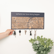 Load image into Gallery viewer, Wooden Key Holder