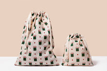 Load image into Gallery viewer, Cloth Gift Bags - Set of 4