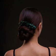 Load image into Gallery viewer, Emerald Green Crystal Leaf Hair Comb Set