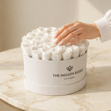 Load image into Gallery viewer, Heart White Box | White Roses