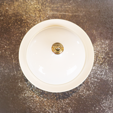 Load image into Gallery viewer, White Versaille Soup Bowl with Lid- Set of 4