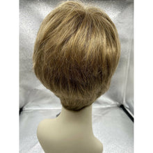 Load image into Gallery viewer, WINNER ELITE - Wig by Raquel Welch