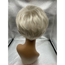 Load image into Gallery viewer, WINNER - Wig By Raquel Welch