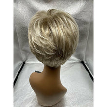 Load image into Gallery viewer, WINNER - Wig By Raquel Welch