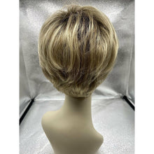 Load image into Gallery viewer, WINNER - Wig By Raquel Welch