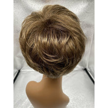 Load image into Gallery viewer, WINNER - Wig By Raquel Welch