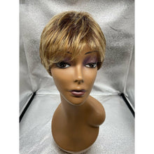 Load image into Gallery viewer, WINNER - Wig By Raquel Welch