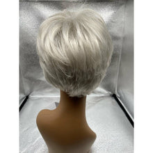 Load image into Gallery viewer, WINNER - Wig By Raquel Welch