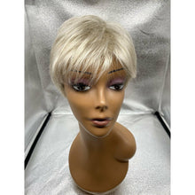 Load image into Gallery viewer, WINNER - Wig By Raquel Welch