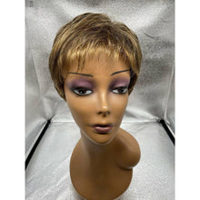 Load image into Gallery viewer, WINNER - Wig By Raquel Welch