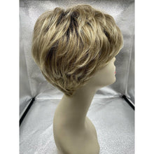 Load image into Gallery viewer, WINNER - Wig By Raquel Welch