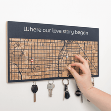 Load image into Gallery viewer, Wooden Key Holder