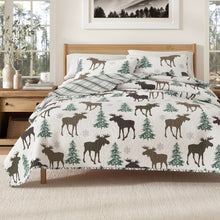 Load image into Gallery viewer, Lodge Quilt - Wilderness Collection