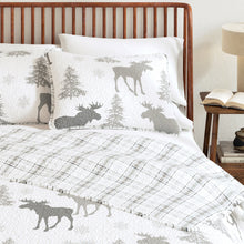 Load image into Gallery viewer, Lodge Quilt - Wilderness Collection