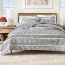 Load image into Gallery viewer, Stripe Quilt - Kadi Collection